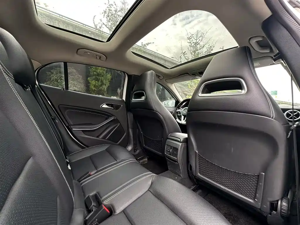 Mercedes-Benz GLA 2015 — фото 7