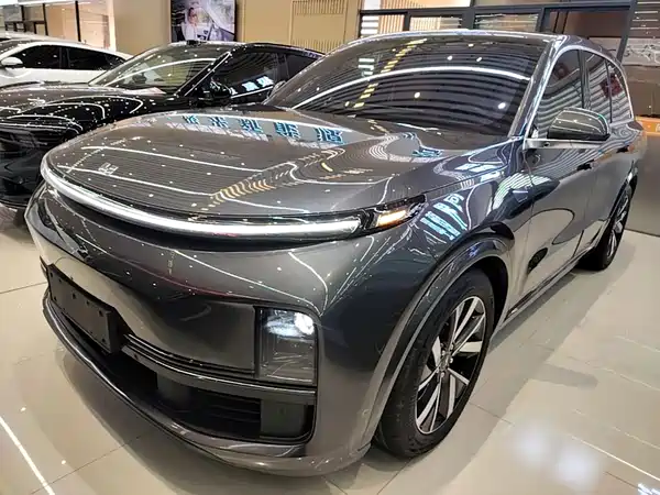 Li Auto L8 2023