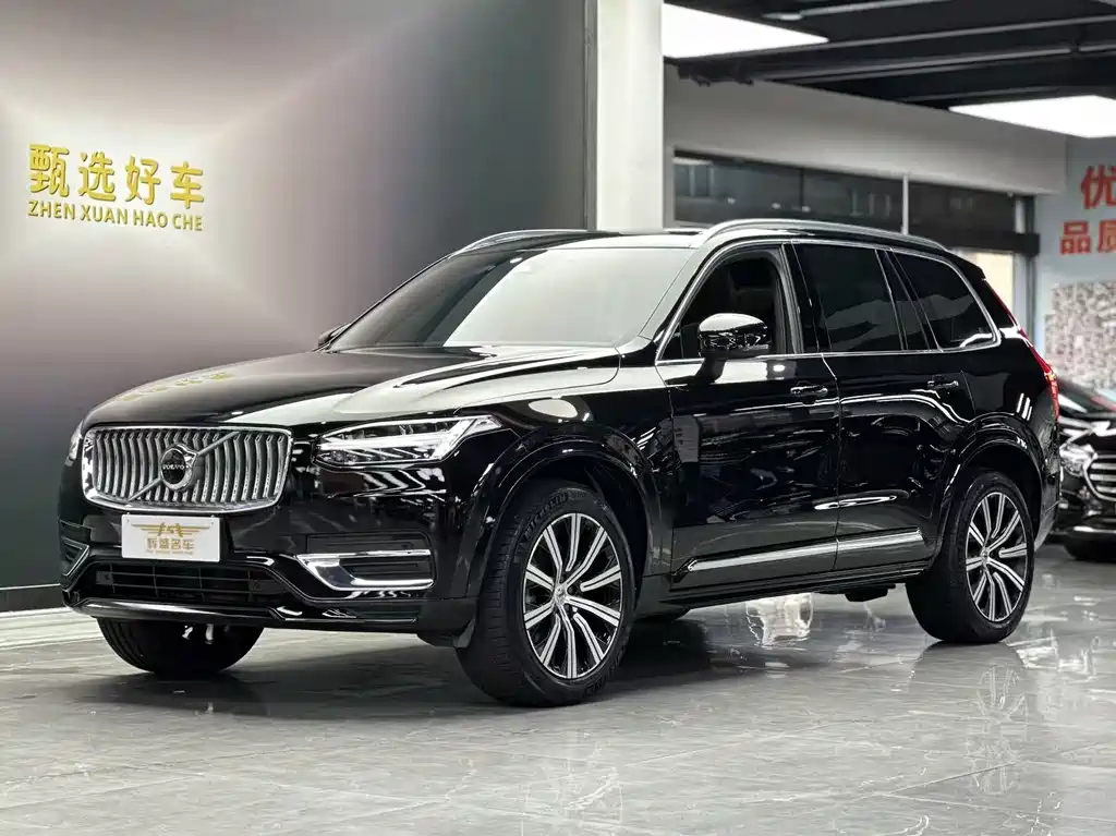 Volvo XC90 2023 — фото 1