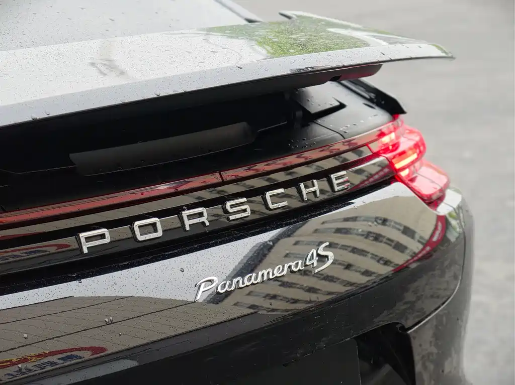 Porsche Panamera 2019 — фото 12
