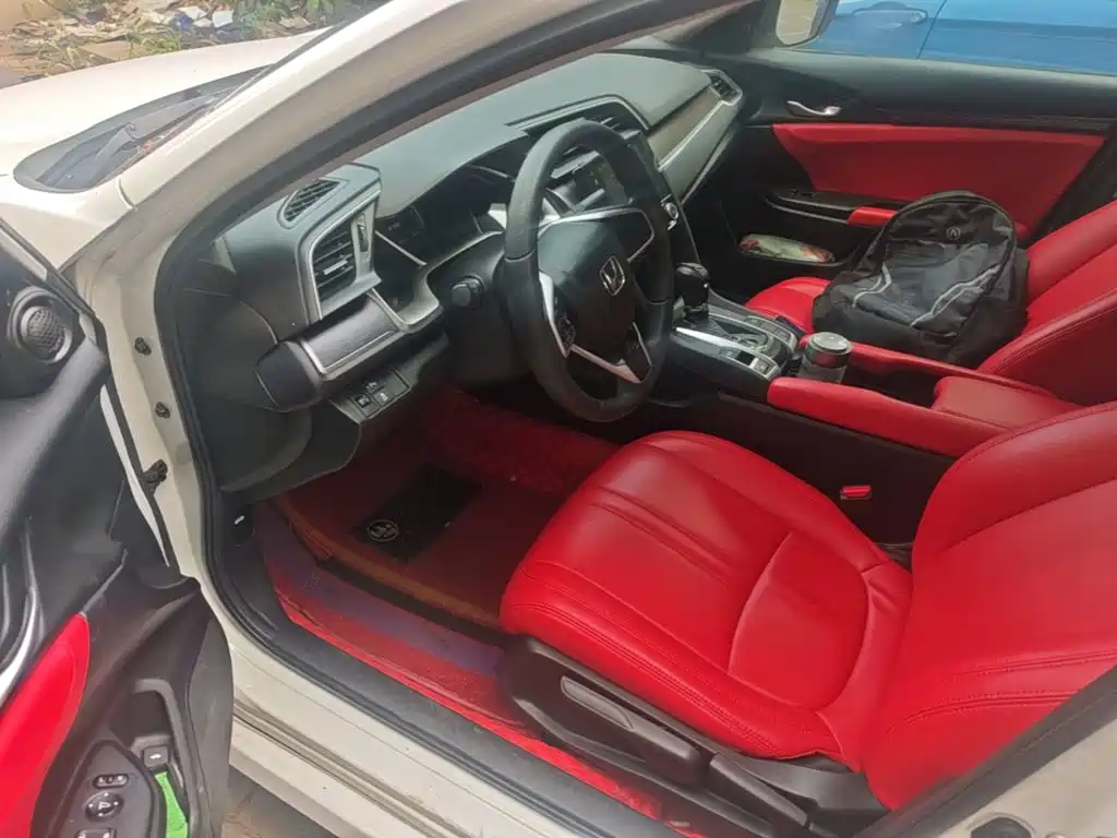 Honda Civic 2018 — фото 16