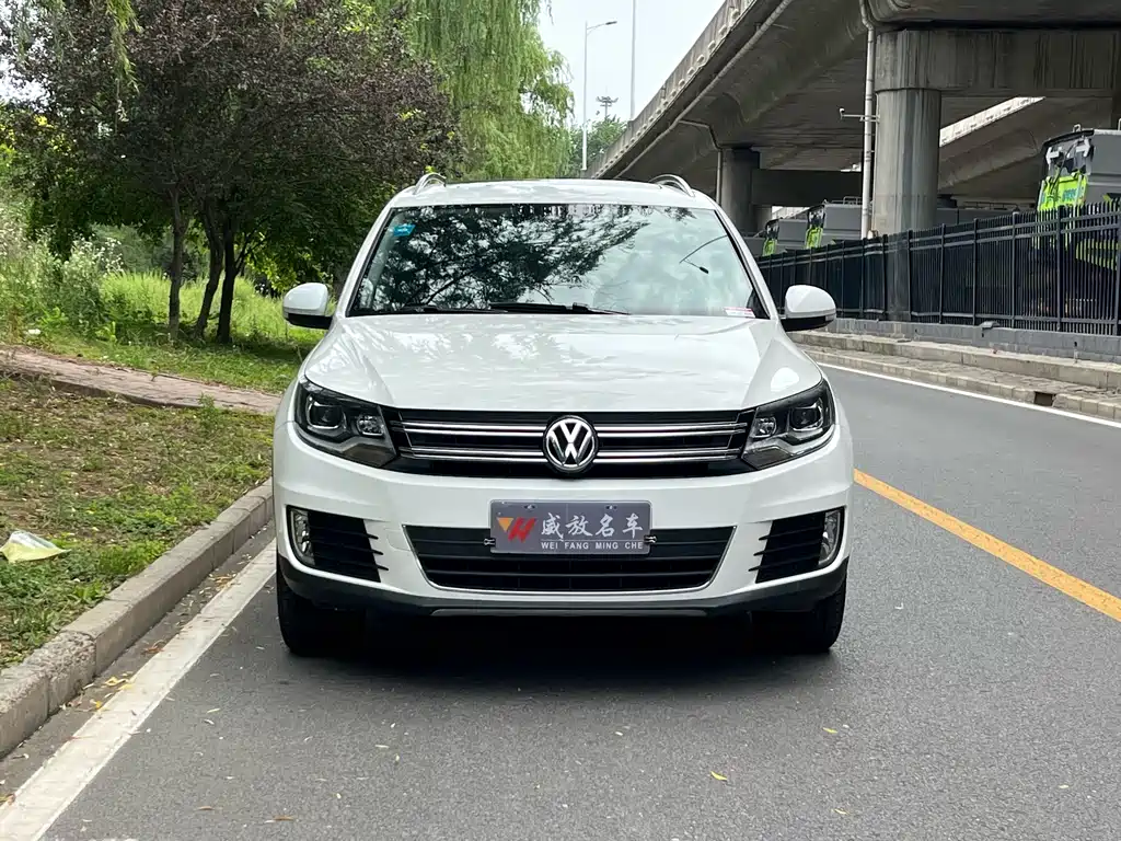 Volkswagen Tiguan 2015 — фото 2