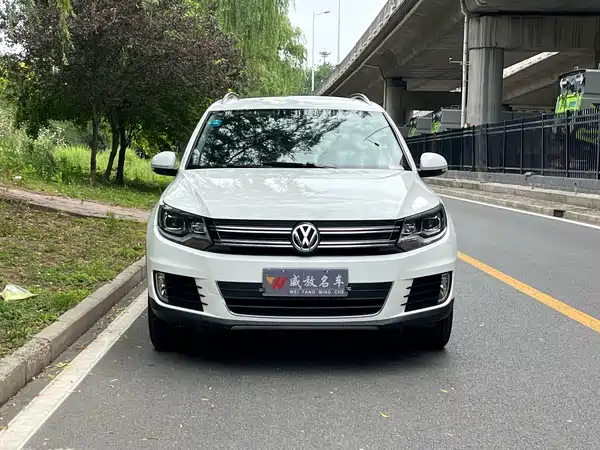 Volkswagen Tiguan 2015