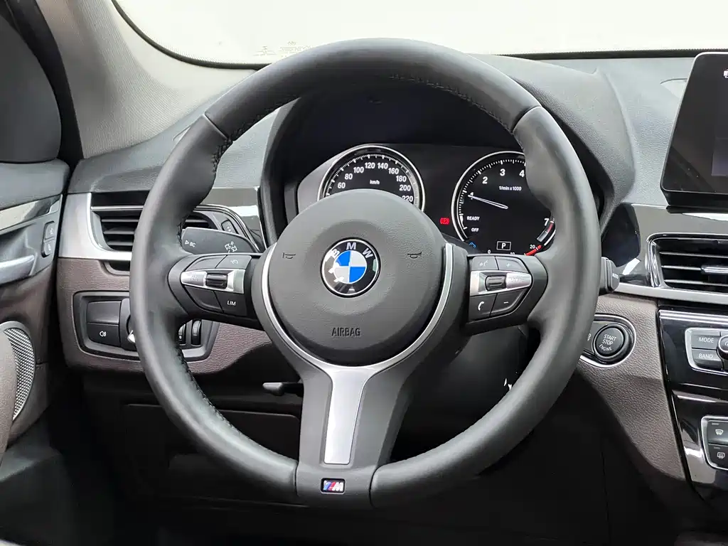 BMW X1 2022 — фото 17