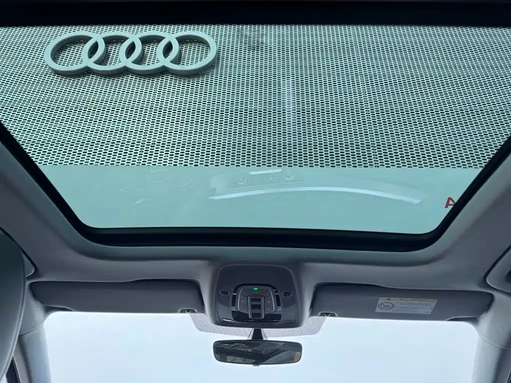 Audi A4L 2025 — фото 4