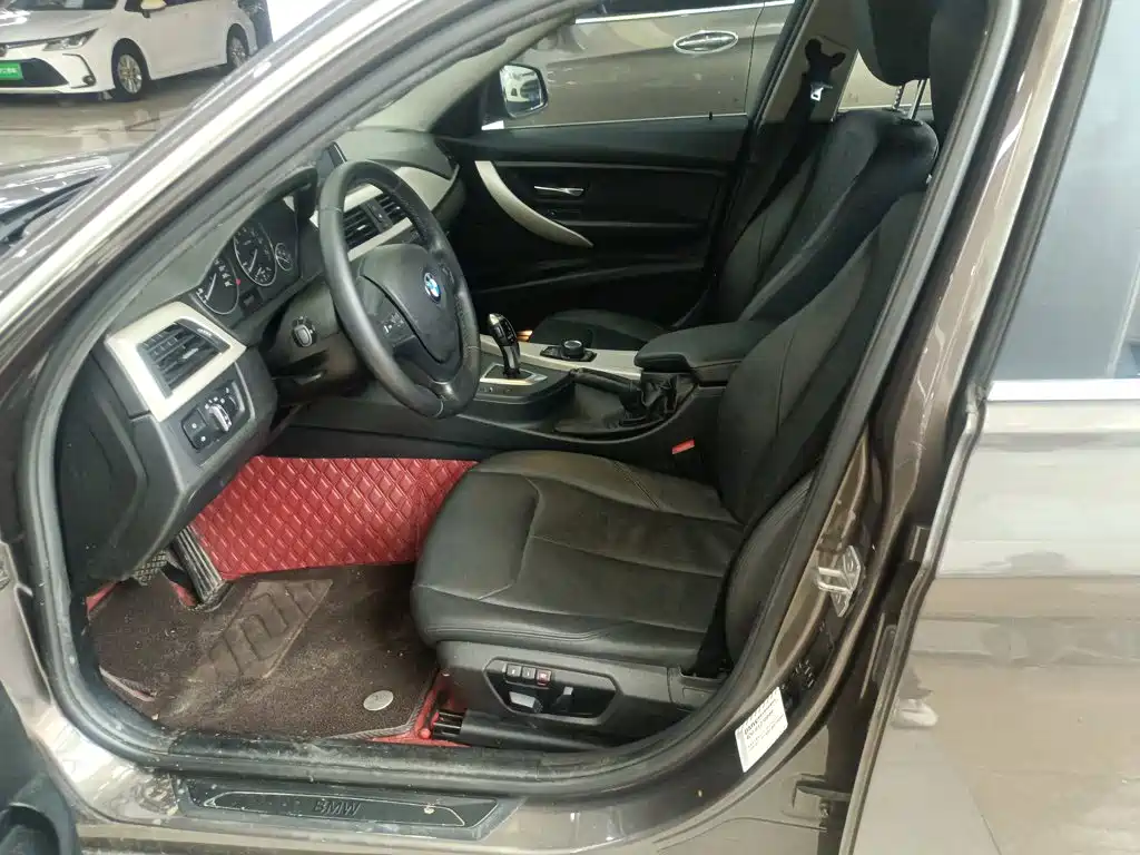 BMW 3 Series 2015 — фото 15
