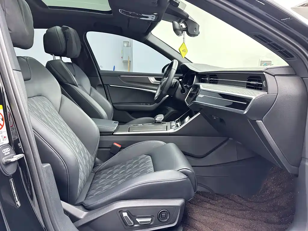 Audi A6L 2025 — фото 13