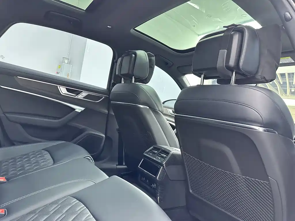 Audi A6L 2025 — фото 17
