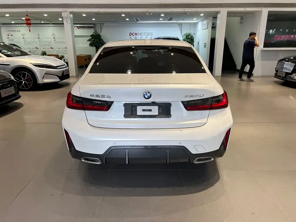 BMW 3 Series 2023