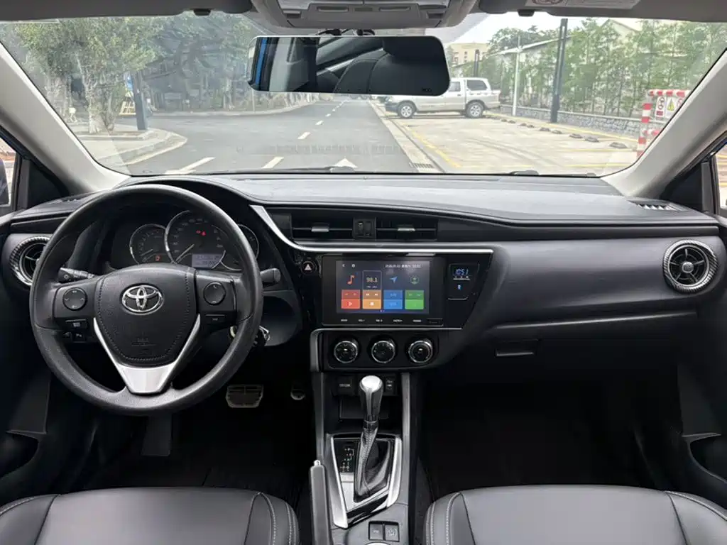 Toyota Levin 2018 — фото 25