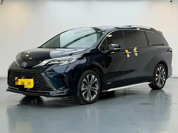 Toyota Granvia 2023
