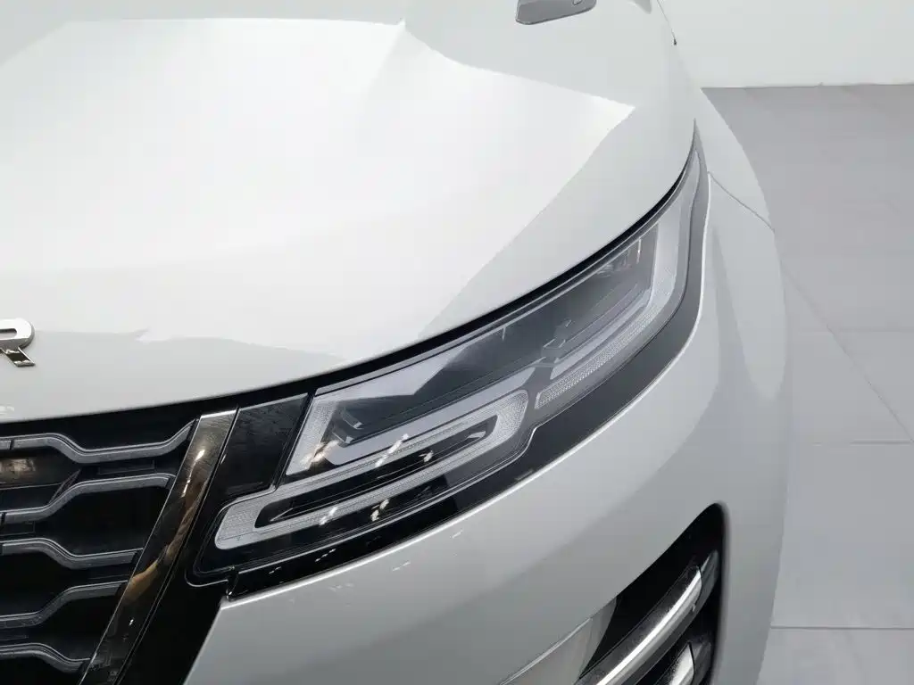 Land Rover Range Rover Evoque 2022 — фото 7