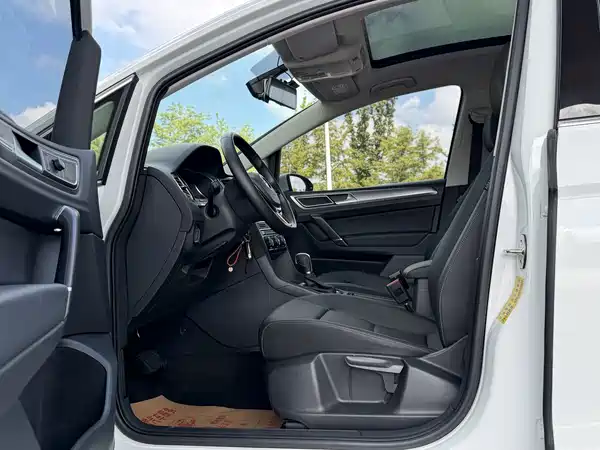 Volkswagen Golf Jialu 2019