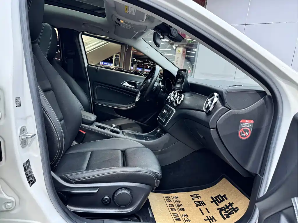Mercedes-Benz GLA 2017 — фото 17