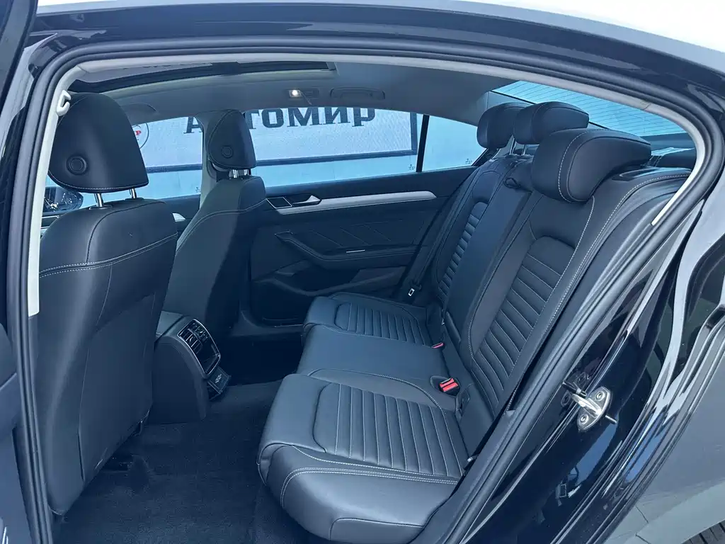 Volkswagen Magotan 2024