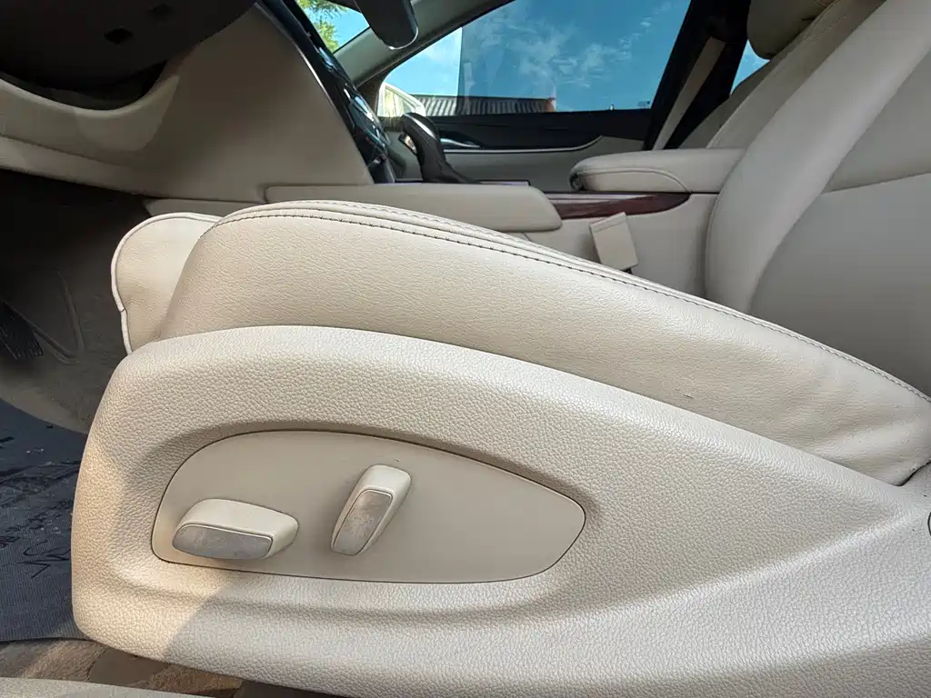 Cadillac XTS 2017 — фото 14
