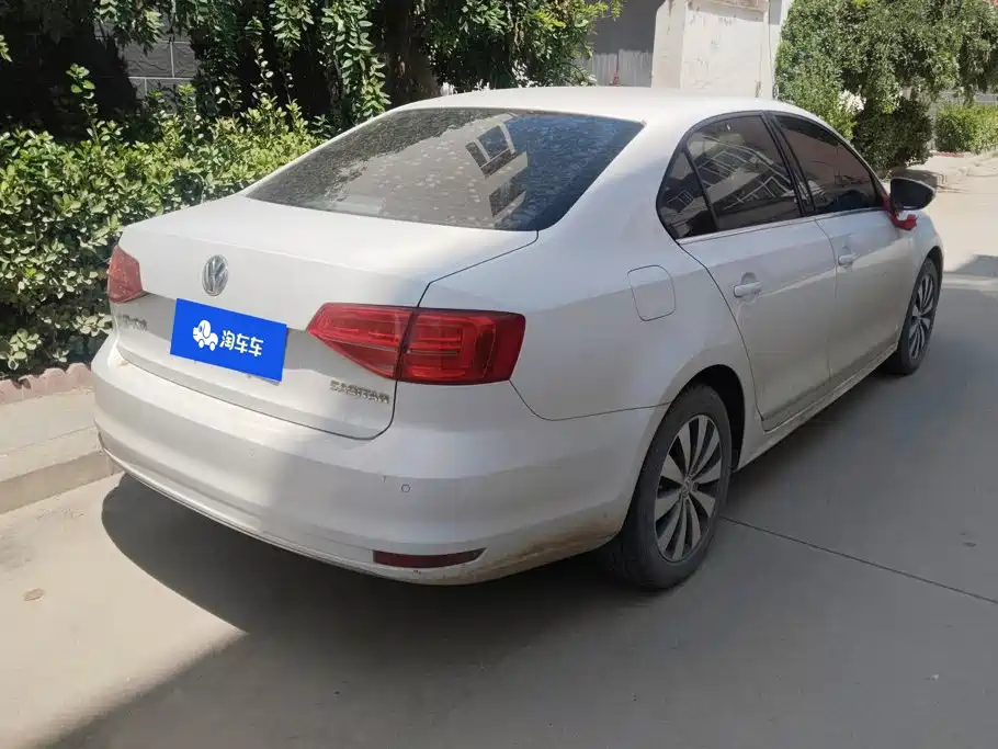 Volkswagen Sagitar 2018