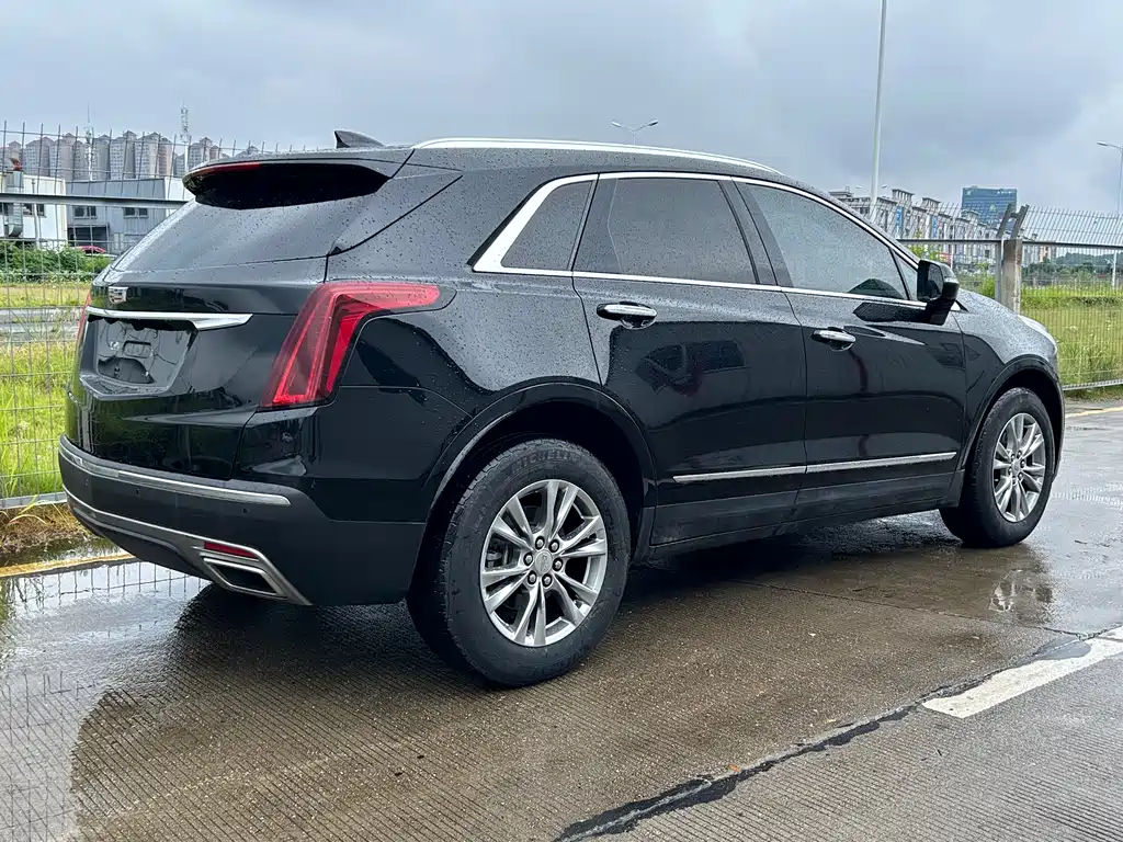 Cadillac XT5 2022 — фото 8