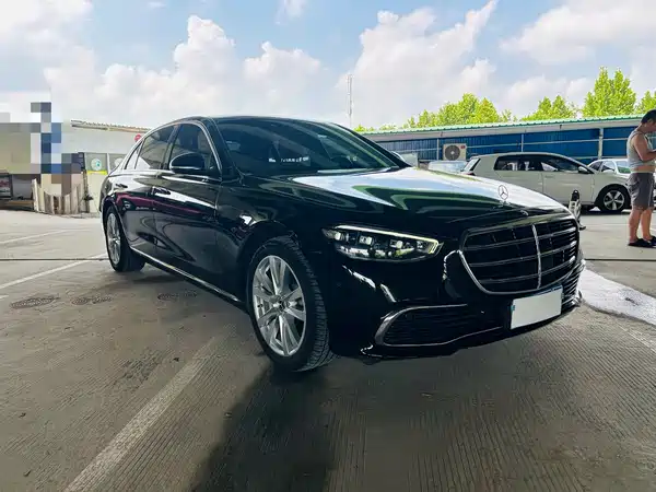 Mercedes-Benz S-Class 2023