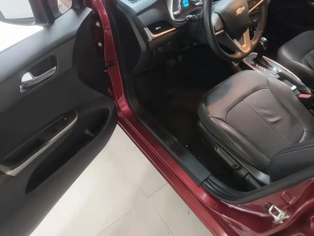 Chevrolet Lefeng RV 2017 — фото 16