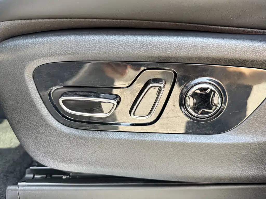 GAC Motor Trumpchi M8 2025 — фото 23