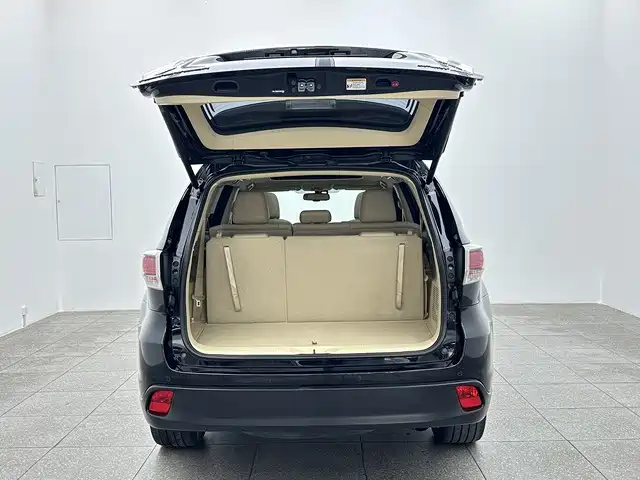 Toyota Highlander 2018 — фото 16