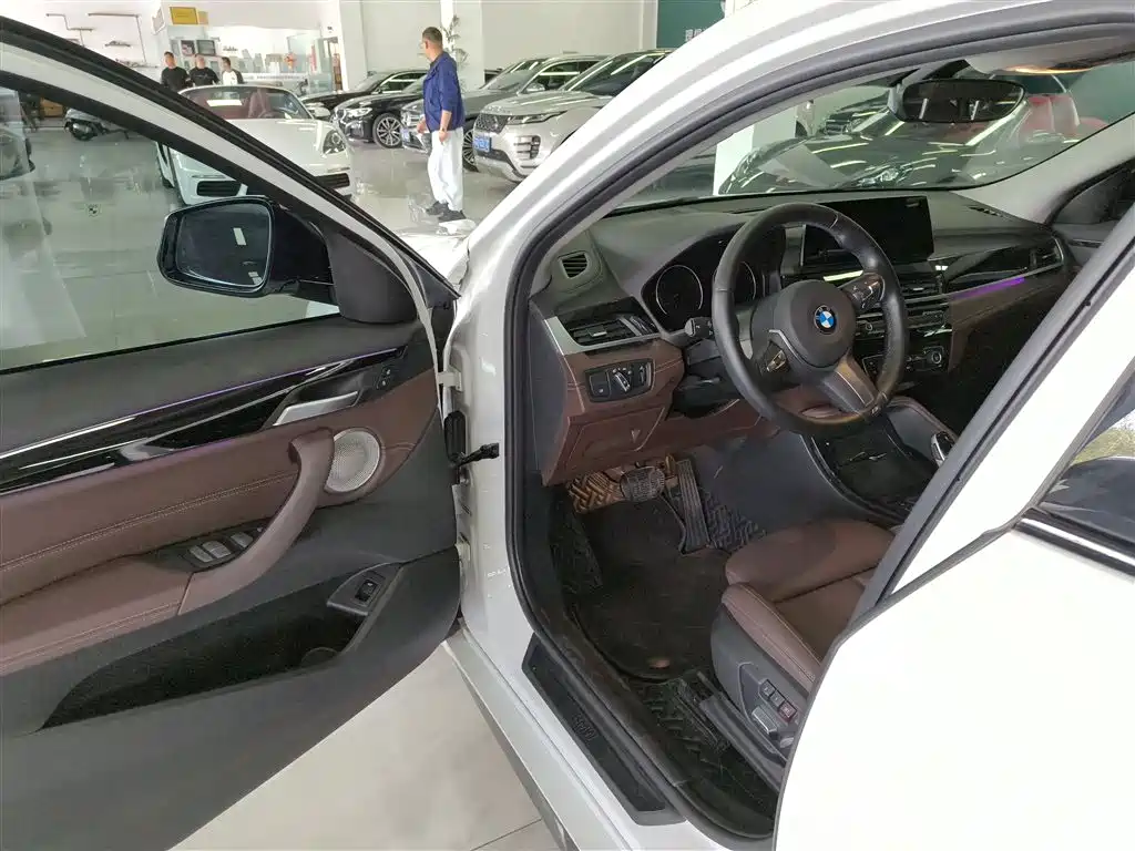 BMW X2 2022 — фото 15