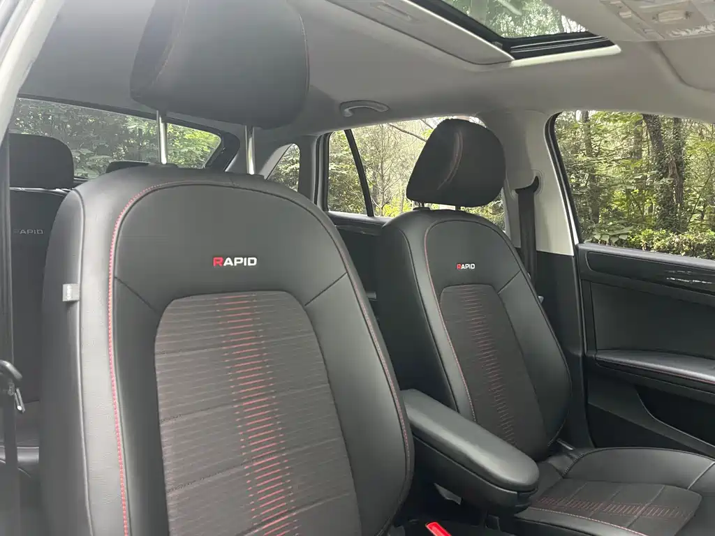 Skoda Rapid Spaceback 2019 — фото 16