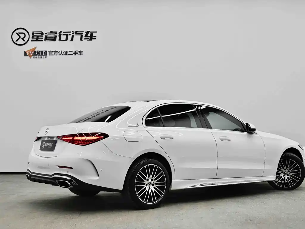 Mercedes-Benz C-Class 2024 — фото 17