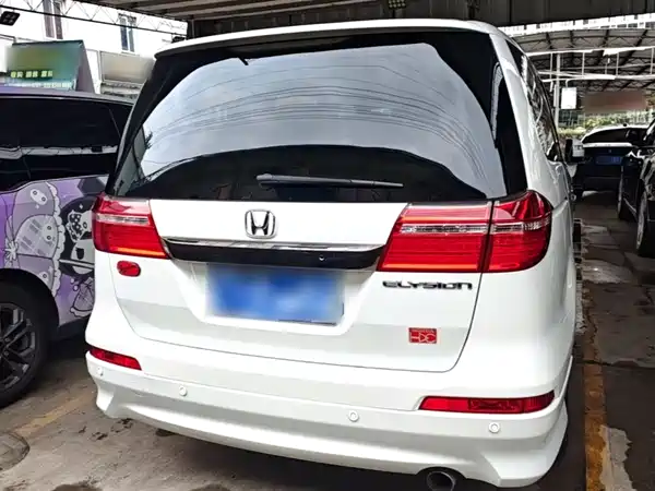 Honda Elysion 2012