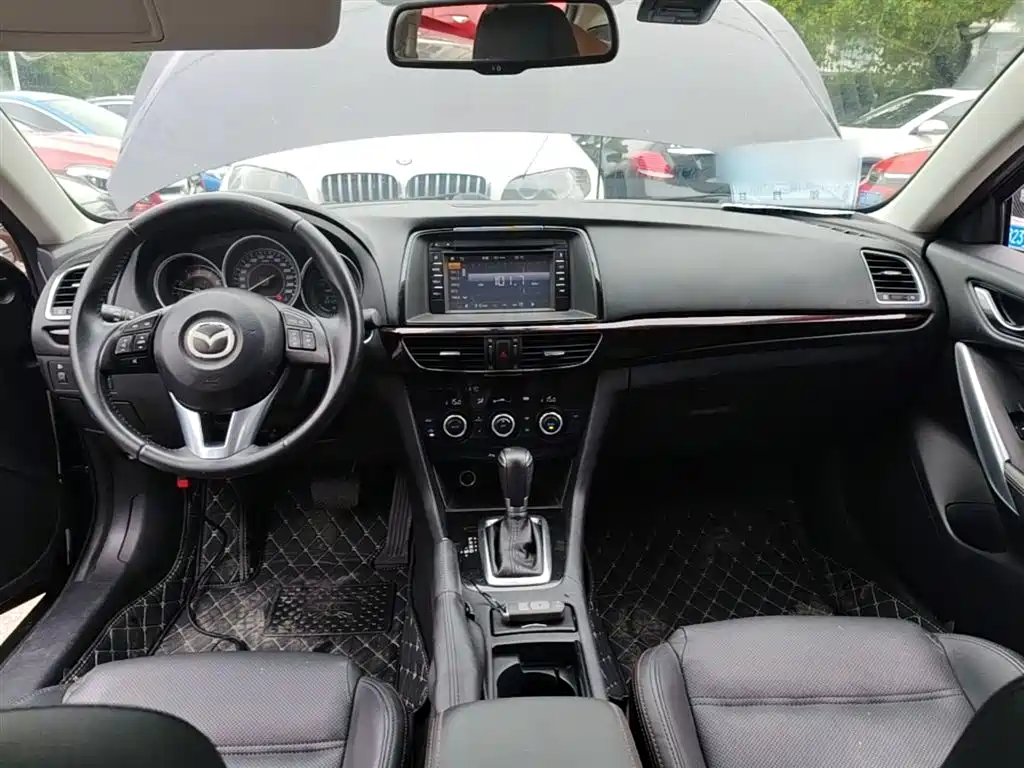 Mazda Atenza 2015 — фото 10