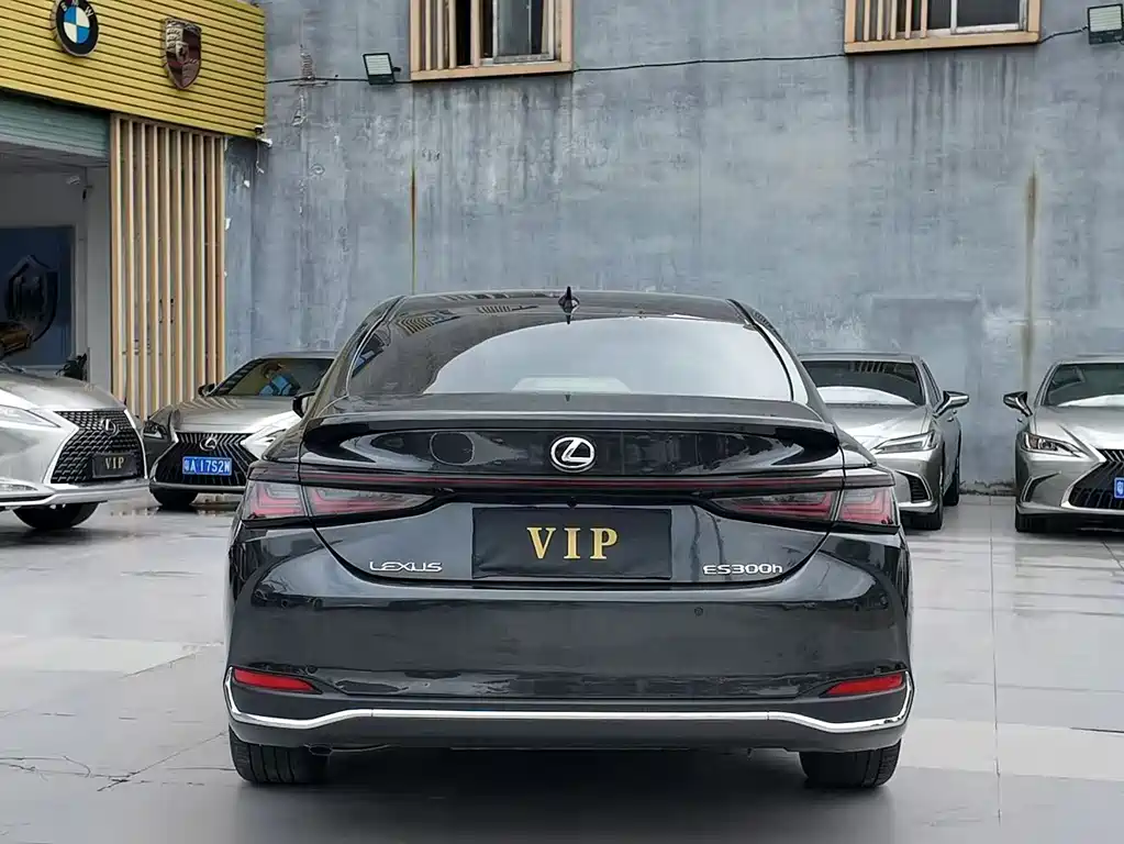 Lexus ES 2025 — фото 10