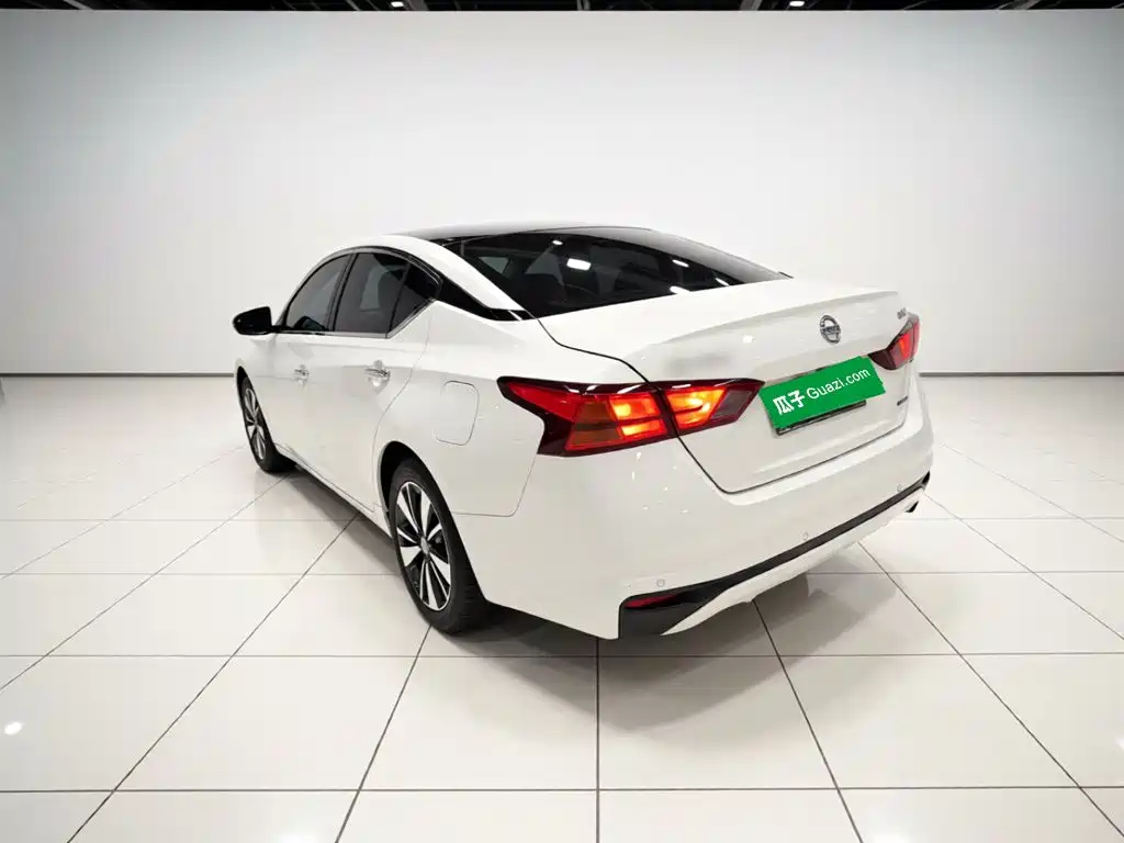 Nissan Teana 2022