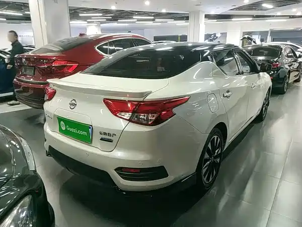 Nissan Bluebird 2020