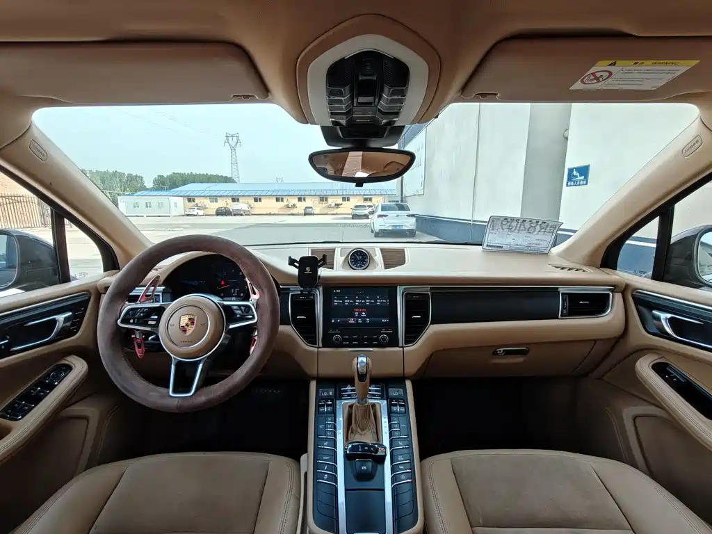 Porsche Macan 2016 — фото 8