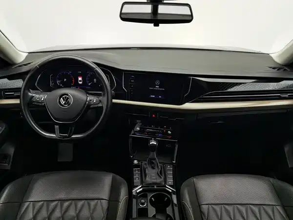 Volkswagen Passat 2021