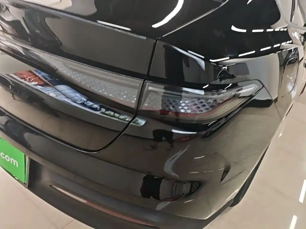 BYD Seal 05 DM-i 2025 — фото 8