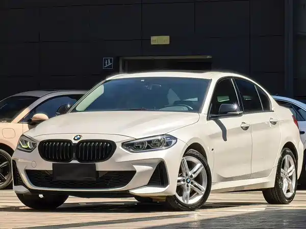 BMW 1 Series 2021