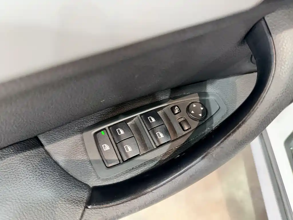 BMW X1 2019 — фото 16