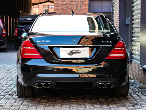 Mercedes-Benz S-Class AMG 2010