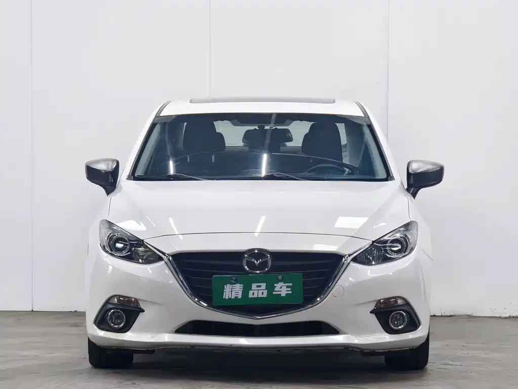 Mazda 3 Axela 2015