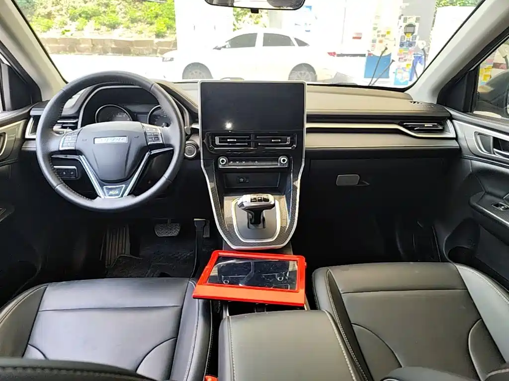 Haval M6 2021 — фото 10