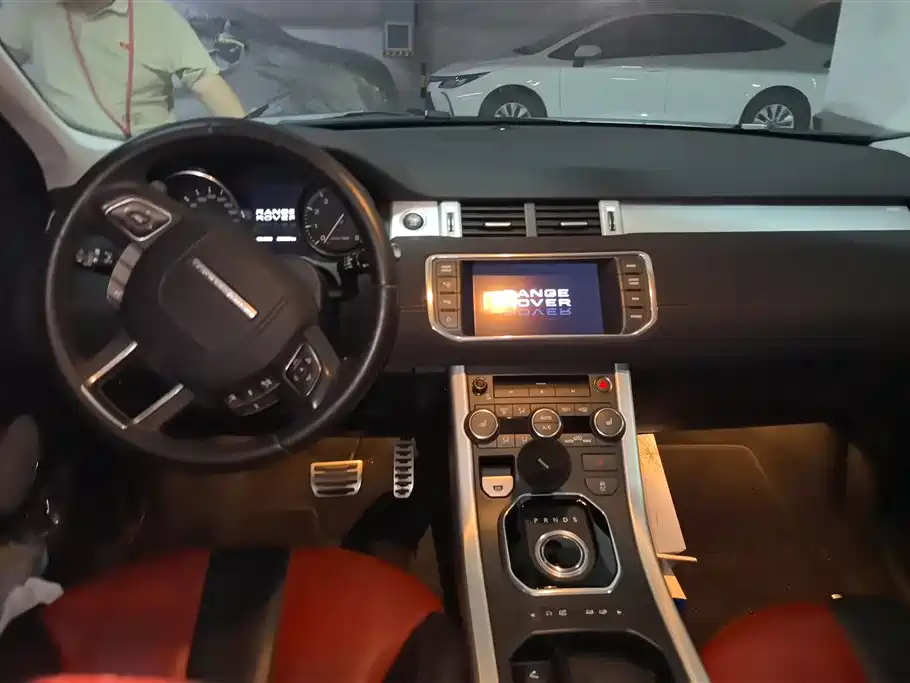 Land Rover Evoque 2013 — фото 12