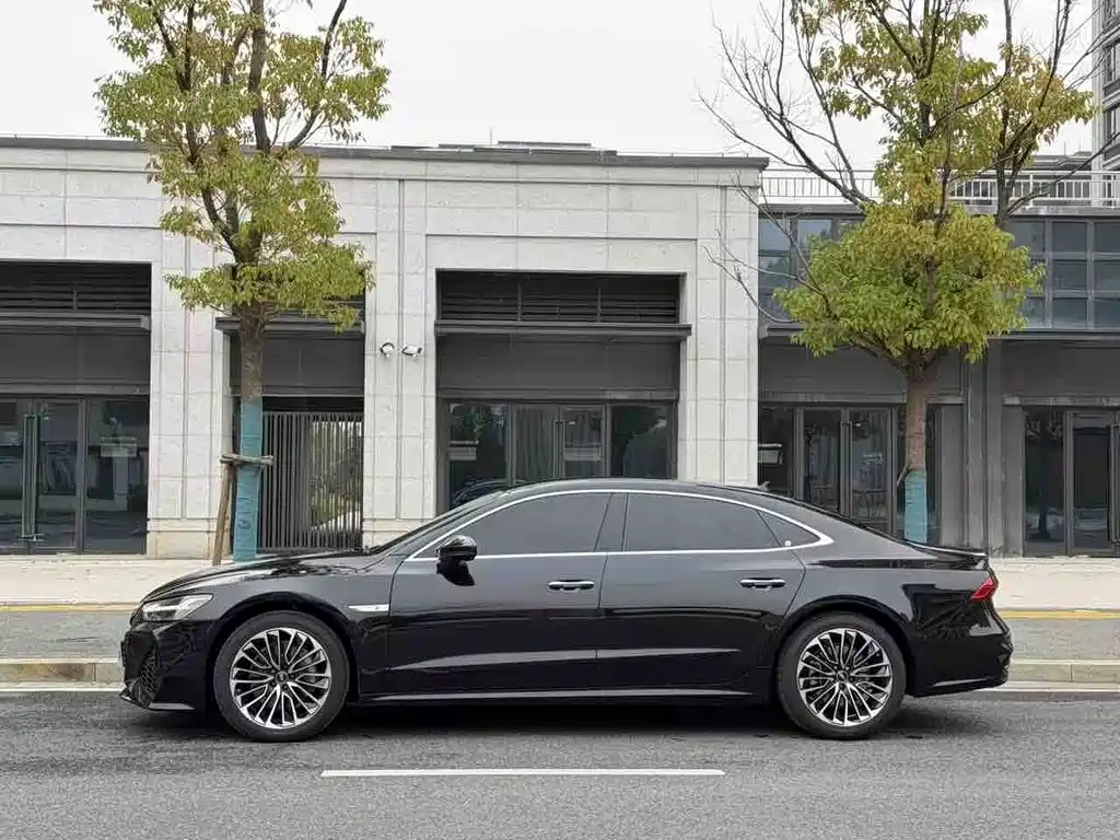 Audi A7L 2024 — фото 4