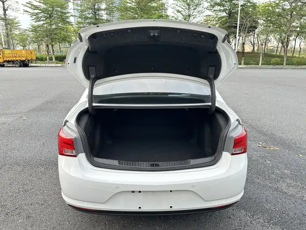 Buick Verano 2018 — фото 9