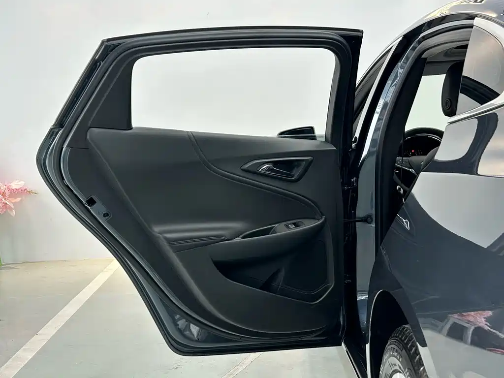 Chevrolet Malibu XL 2022 — фото 24