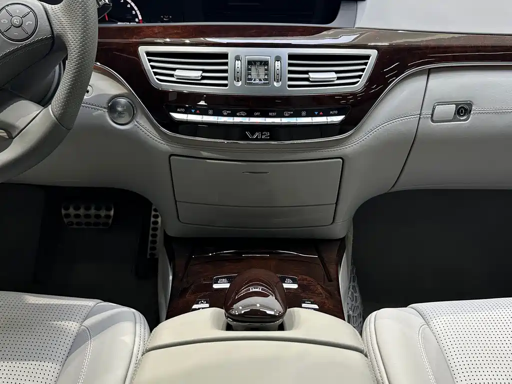 Mercedes-Benz S-Class AMG 2012 — фото 18