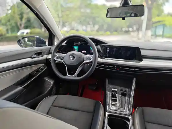 Volkswagen Golf 2022
