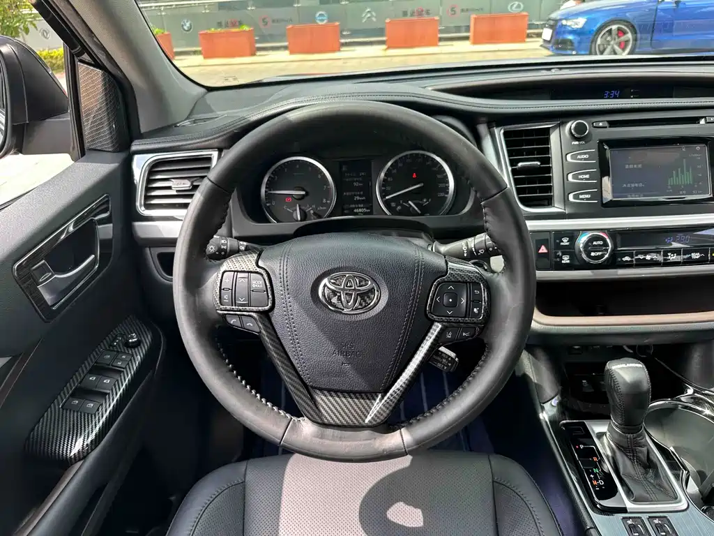 Toyota Highlander 2020 — фото 11