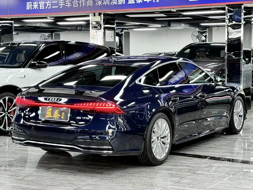 Audi A7 2021 — фото 7
